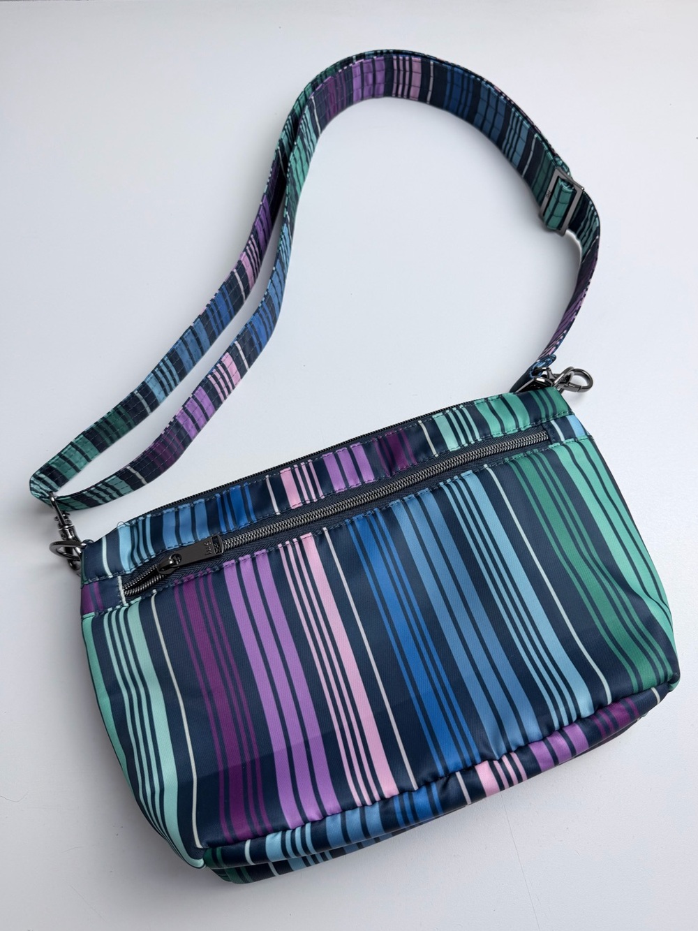 LUG Flare Stripe Crossbody Bag Purse Multicolor NWOT - Picture 8 of 9